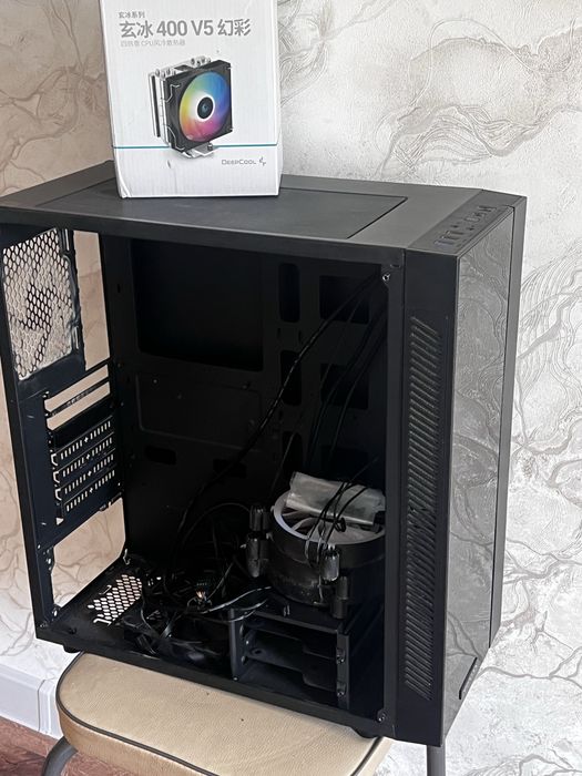 Корпус DEEPCOOL + башенный кулер DeepCool AG400 V5