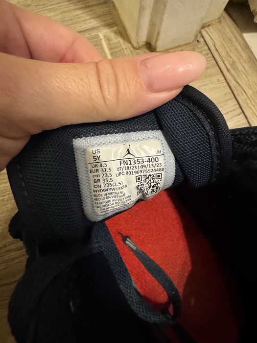 Adidas nike jordan, mid-hight, 37,5