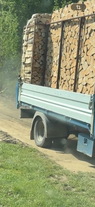 Lemn de foc taiat si despicat sau bustean
