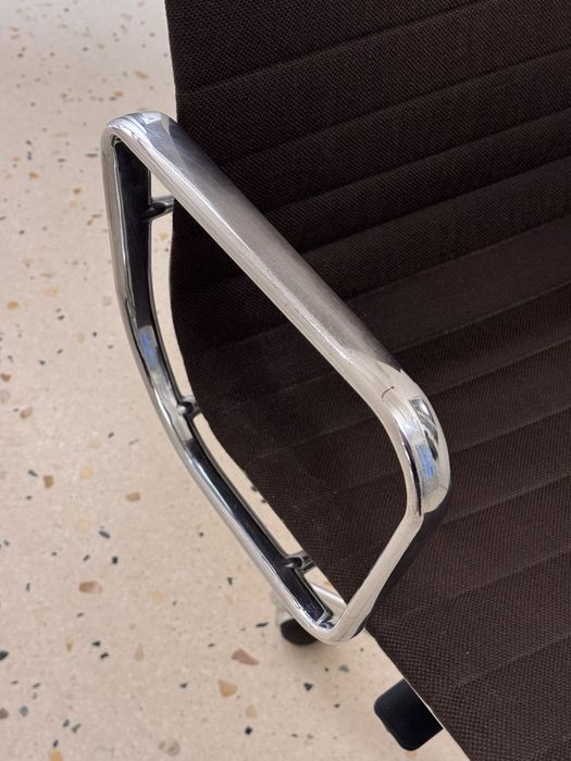 EAMES EA119 High Backrest