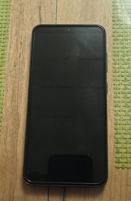 Продам срочно Samsung Galaxy S23 128/8 гб