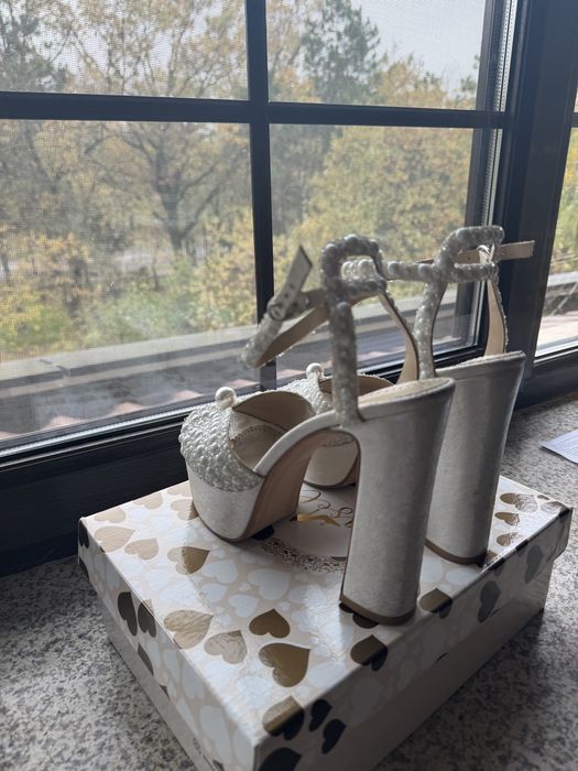 Pantofi platforma mireasa