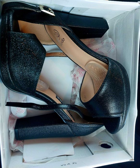 Официални обувки