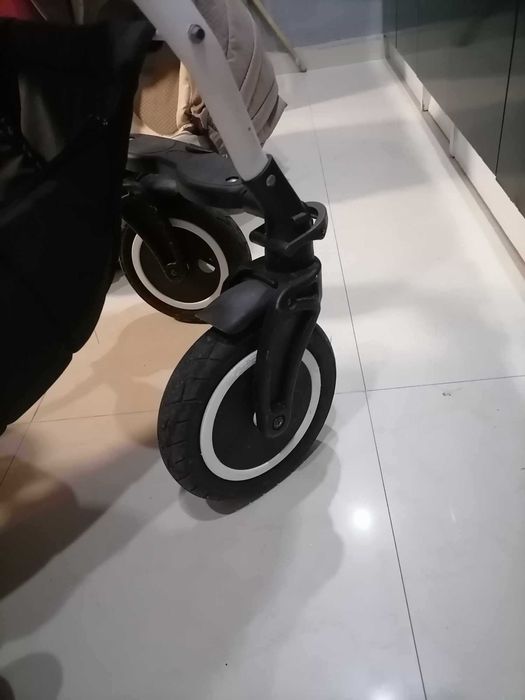 Бебешка количка.