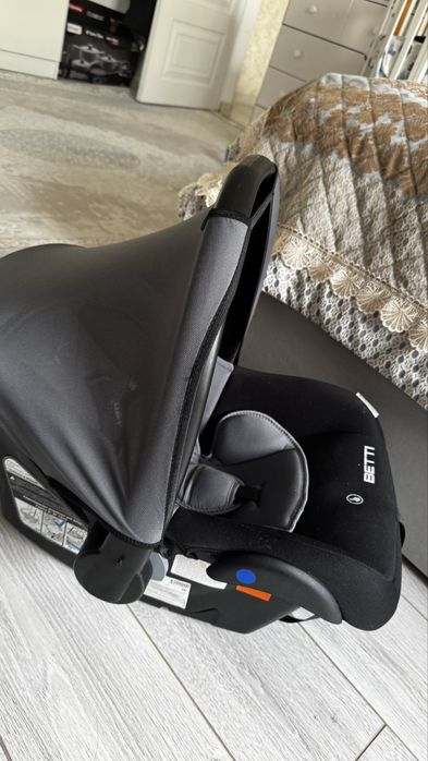 Автокресло с вкладышом