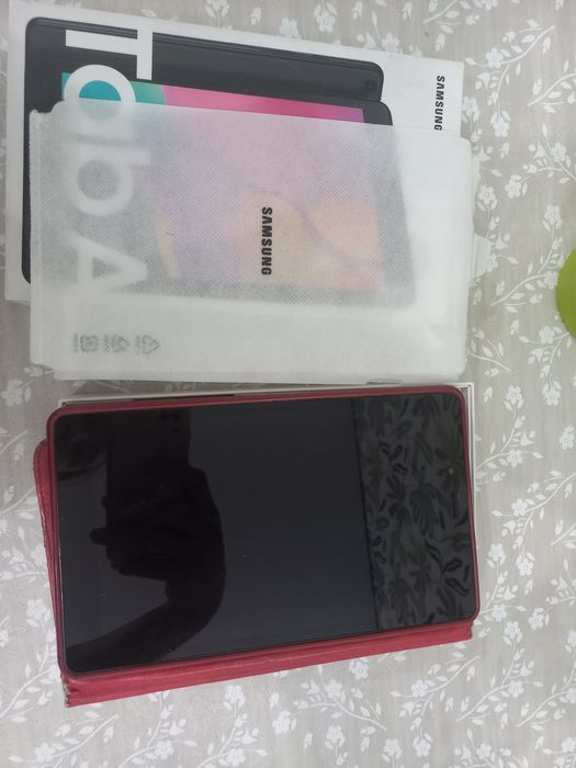 Планшет самсунг   Galaxy TabA8