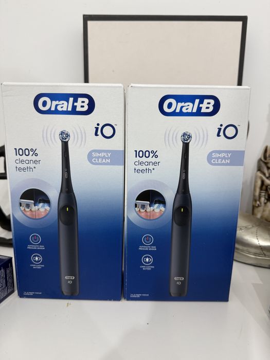 Periuța de dinți electrică Oral B iO Simply Clean