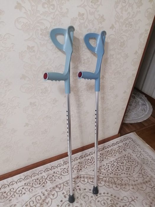 Костыли в отличном состояний