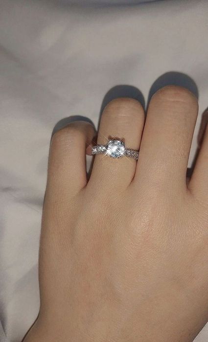 Bujiteriya, huddi kumushga oʻxshidi