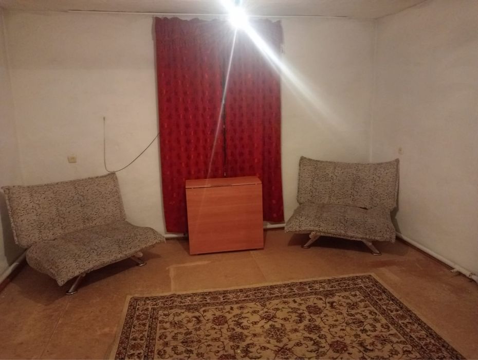 Продам участок 10 соток с времянкой.