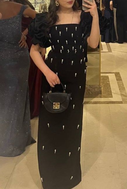 Шикарное платье Malli