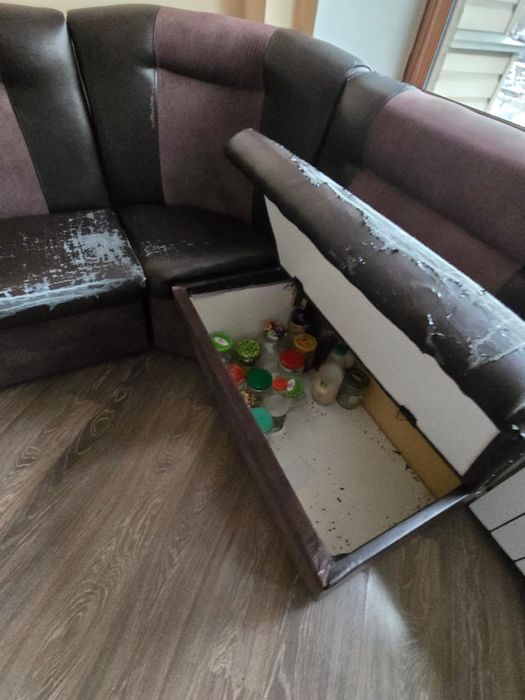 Кухонный диван-уголок