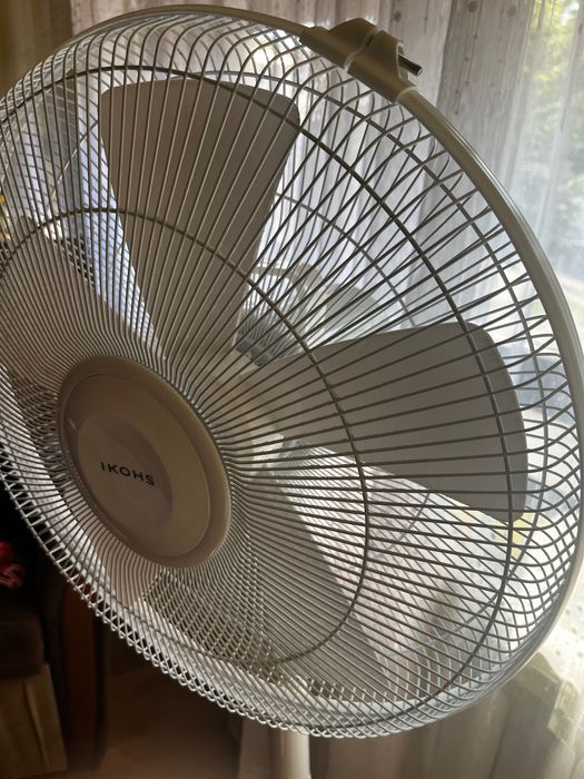 Ventilator cu telecomanda Ikohs,alb