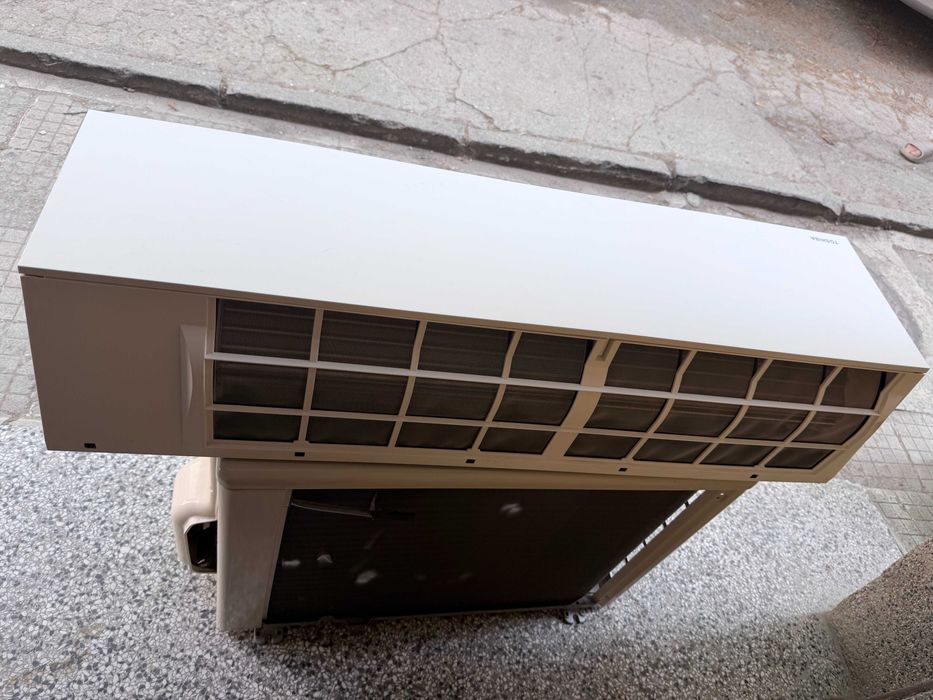 Премиум инверторен климатик Toshiba Shorai Edge 18 000 BTU Работил 10 дни! Неразличим от нов
