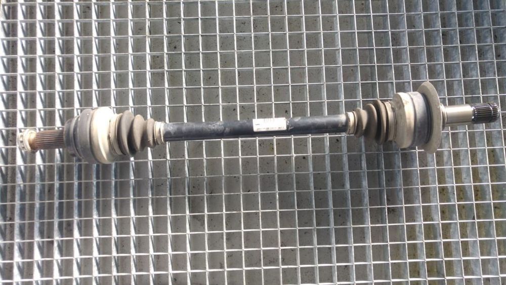 planetara stanga spate  2.0 d  bmw seria 5 530d  f11 4x4 7581017al01