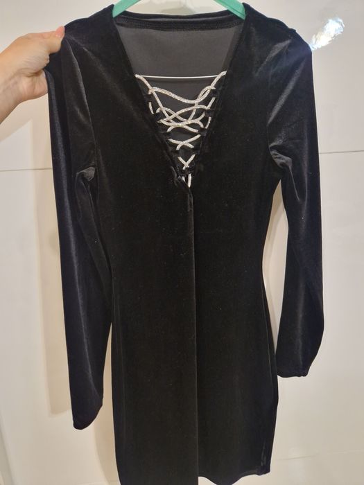 Черна рокля - кадифе