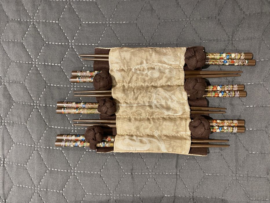 Set chinezesc cu chopsticks