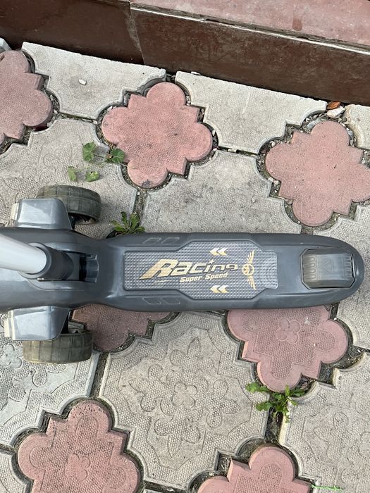 Самокат детский в хорошем состоянии