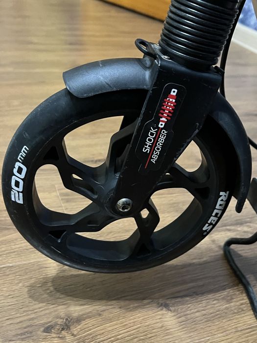 Продам Самокат ROCEZ 200 mm