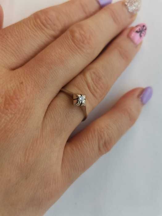 Inel aur alb 14k cu diamant model Tulip unicat