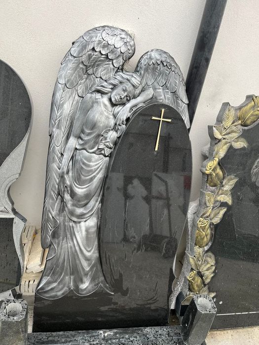 Cruci marmură și granit