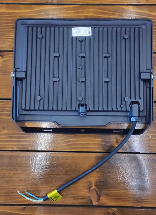 Reflector led 50w 80lei  100w 160lei