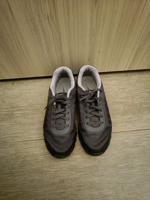 Nike invigor 43 номер