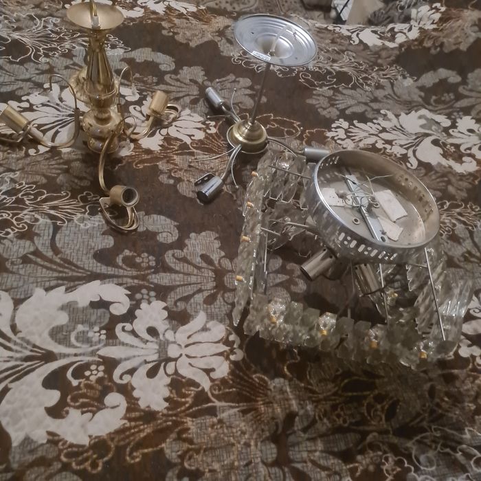 Продам 3 люстры для дома или дачи