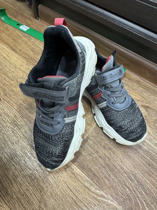 Кроссовки серые размер 37-37,5