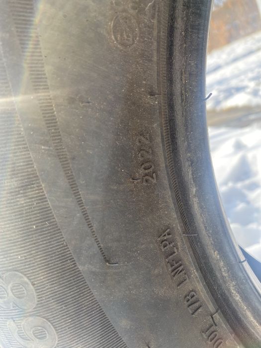 Комплект зимних шин