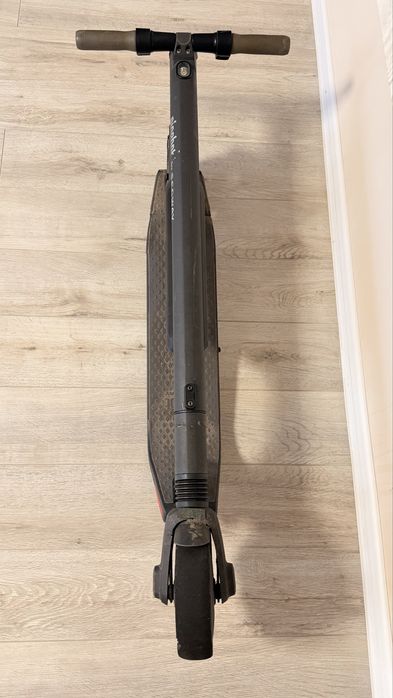 Электросамокат ninebot ES4