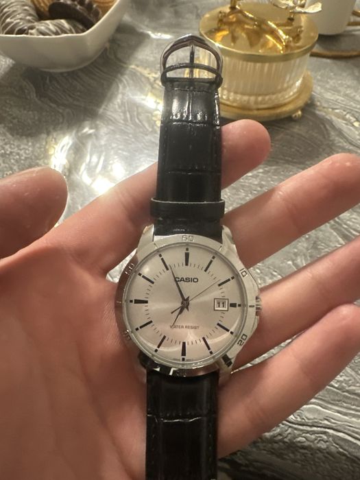 Часы casio кожанные
