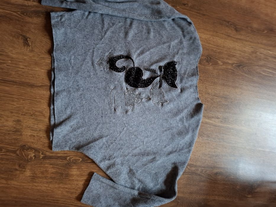 Дамски пуловери .