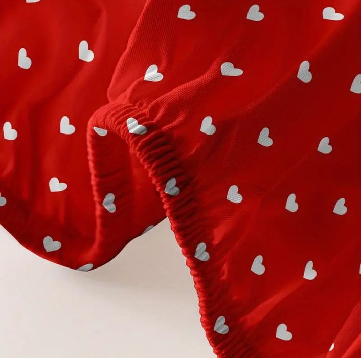 Комплект простынь на резинке +наволочки