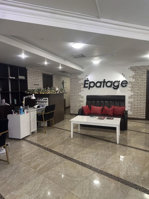 Сдам рабочие места в салоне красоты