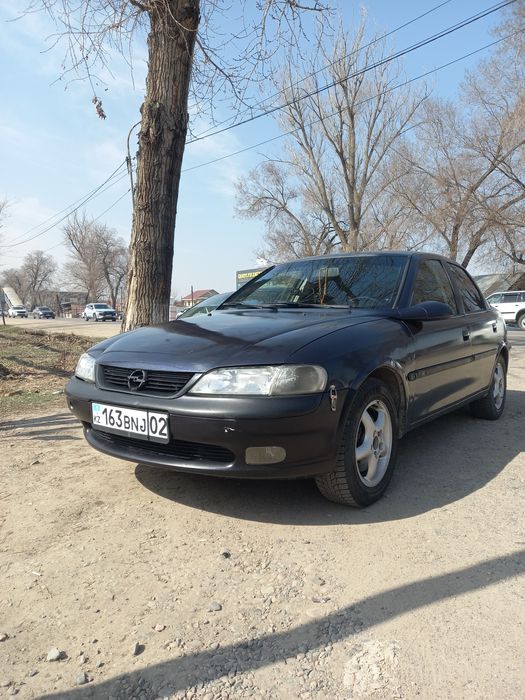 Срочно продам вектра Б