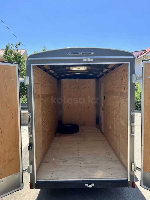 Прицеп легковой Continental Cargo