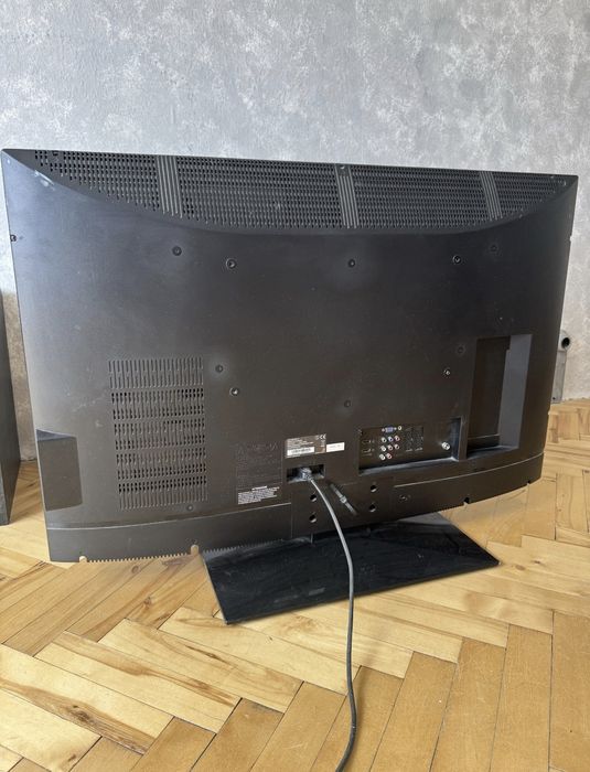 Телевизор Sharp 42"