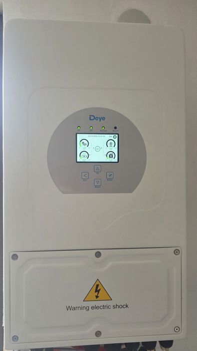 Продавам соларен хибриден инвертор Deye 6kw