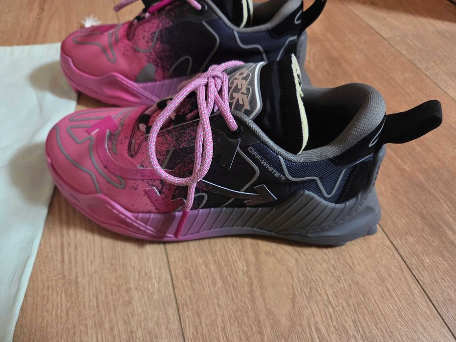 Adidasi off white odsy 1000