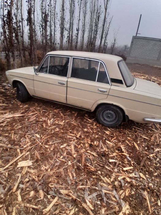 Vaz 2103 yili 1981 
Vaz 2103
Yili  1981
Yangi mator bosilgan matordan