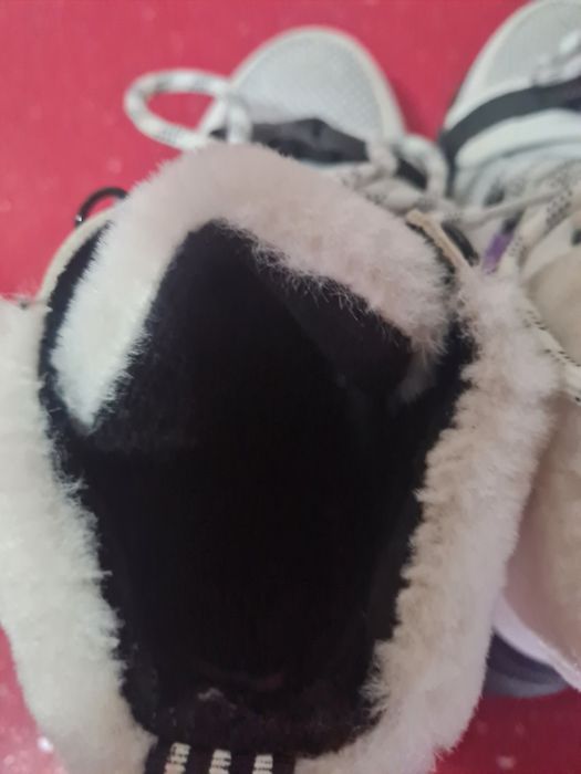 Bocanci fete mar 37 la 70 lei ca noi