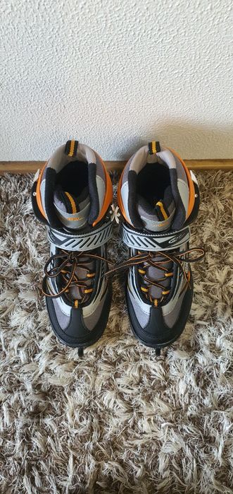 Vând patine reglabile 37-40...impecabile!