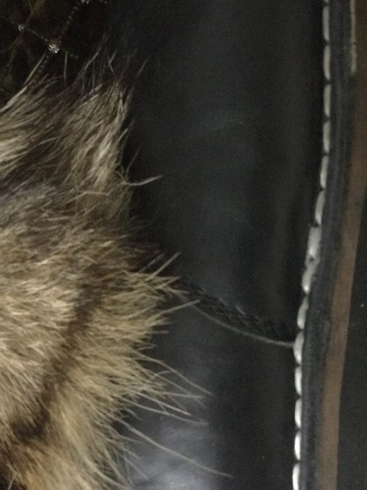 Продам унты-унисекс.