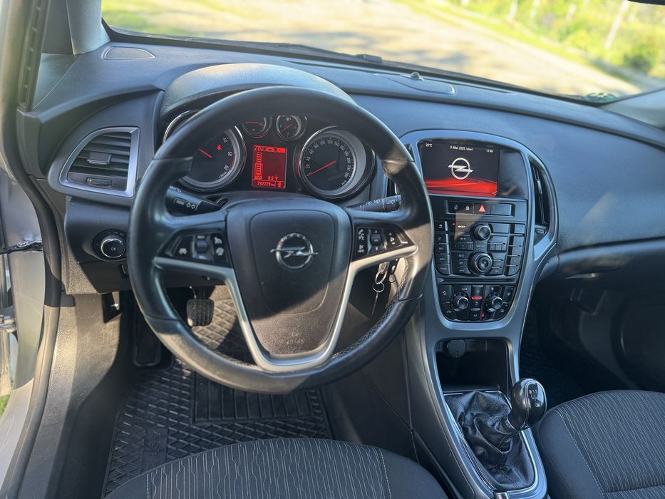 Opel Astra J 1.6 Cdti Euro 6.  110 cp 2014