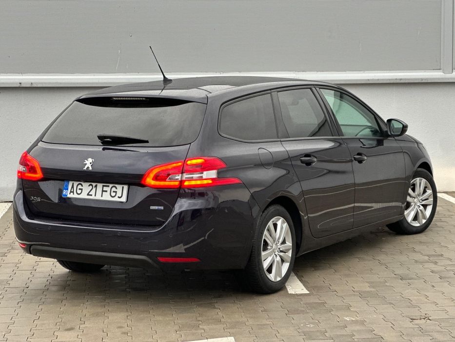 Peugeot 308 sw / 1.6 blue Hdi -120 CP / Panoramic / Navigație / Camera / Unic Proprietar