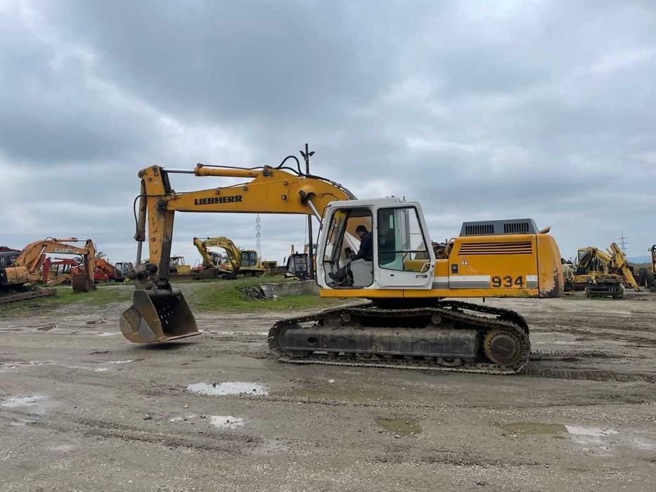Cabina excavator senile Liebherr R934 piese