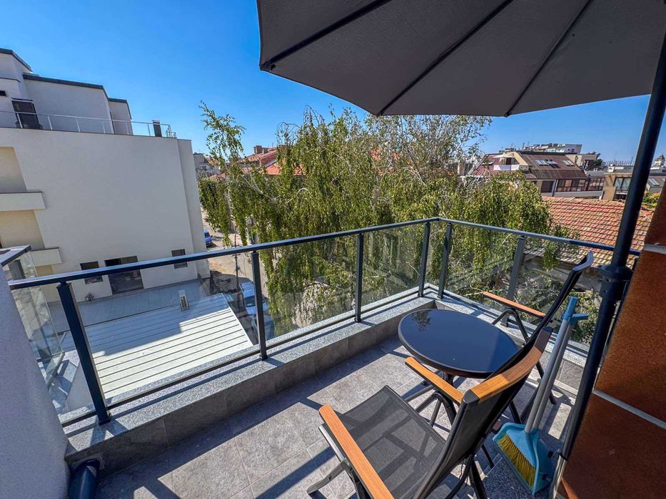 Дава се под наем Двустаен апартамент в Бургас, Център - 65 кв.м за 867 € - Снимка #8