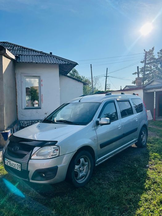 Сатылады Ларгус минивен