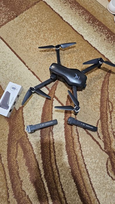 Vând drona Beast pro